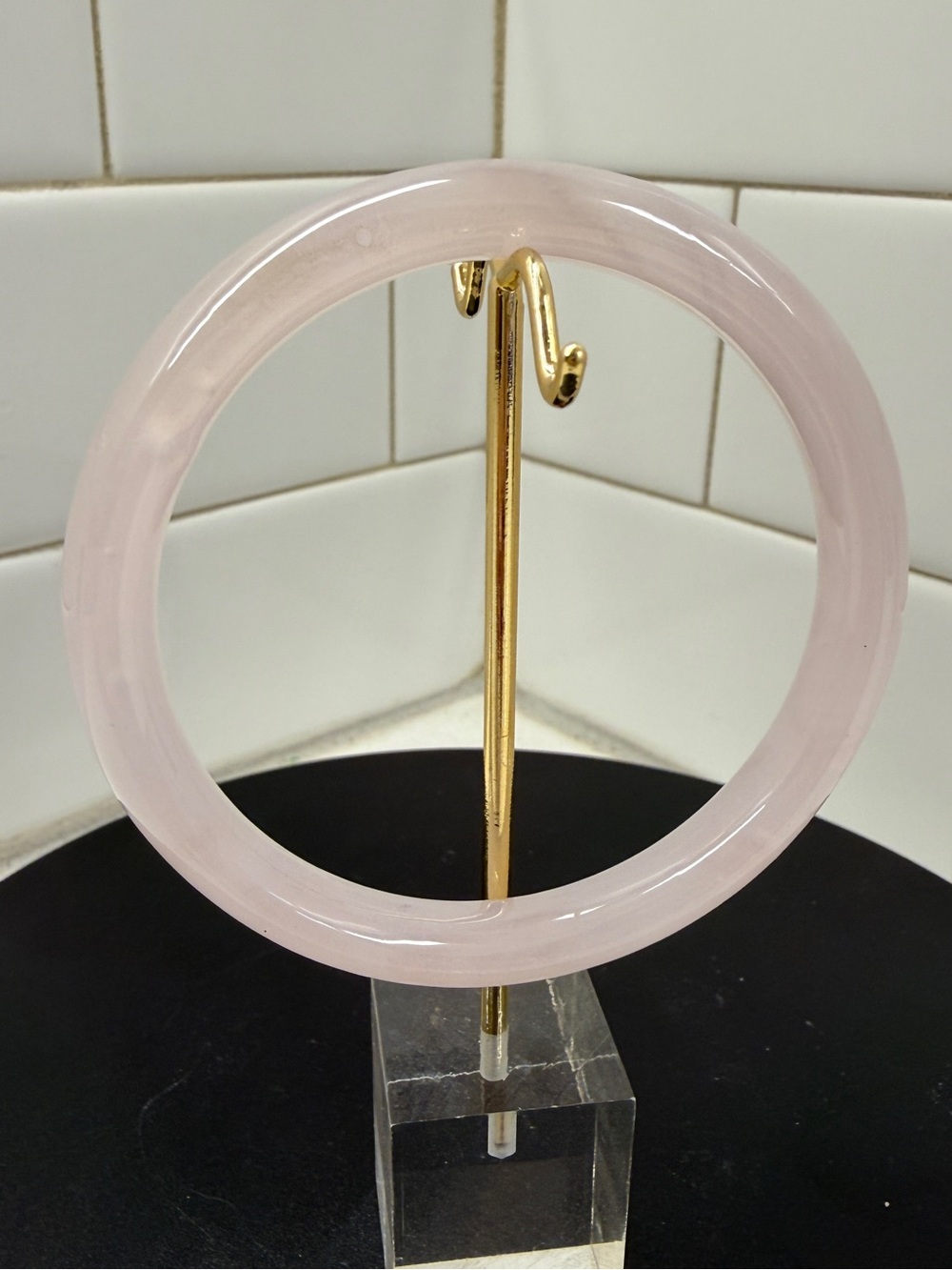 Elegant Rose Quartz Decorative Bangle Accent
